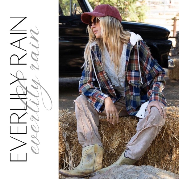 POL Plaid Hooded Shirt Jacket - Picture 4 of 14